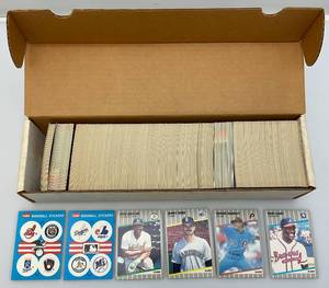 lot 144 image: 1980s Fleer Baseball Cards (Unsorted)