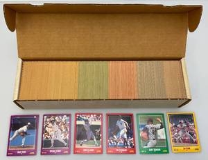 lot 148 image: 1980s Score Baseball Cards (Unsorted)