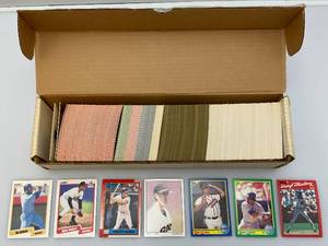 lot 151 image: 1990s Score Baseball Cards (Unsorted)
