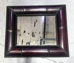 lot 88 image: Decorative Mirror