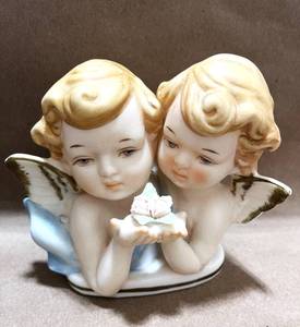 lot 101 image: Tilso Pair of Bisque Cherubs