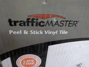 lot 7 image: 4 ct ctns Grey Wood Parquet Traffic...