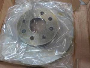lot 28 image: CARQUEST 2 ct Premium Brake BDR1453...