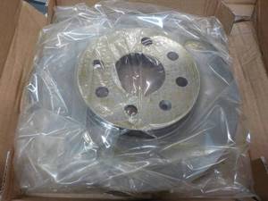 lot 29 image: CARQUEST 2 ct Premium Brake BDR1453...