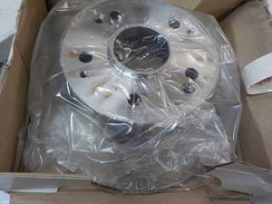lot 37 image: CARQUEST 4 ct Brake BDRYH145092...
