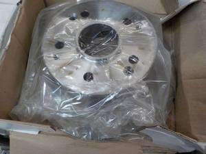 lot 39 image: CARQUEST 3 ct Brake BDRYH145092...