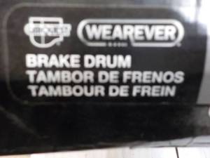 lot 41 image: CARQUEST 2 ct Brake Drums YH140745...