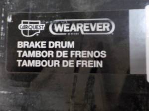 lot 48 image: CARQUEST 2 ct Brake Drums YH140480...