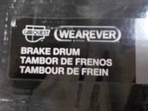 lot 49 image: CARQUEST 2 ct Brake Drums YH140480...