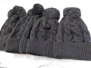lot 89 image: 6 Cable Knit Hats...