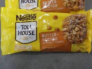 lot 197 image: 4 ct 11 oz Bags Nestle Butterscotch...