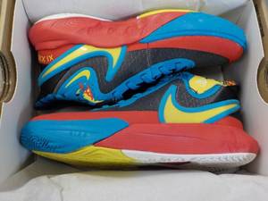 lot 198 image: Kyrie Irving NIKE Size Childrens 12 Ten...