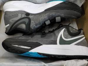lot 203 image: Kyrie Irving NIKE Size 12 Ten...