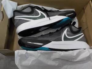 lot 205 image: Kyrie Irving NIKE Size 14 Tennis Shoes