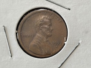 lot 26 image: 1972-D Lincoln Cent Offset
