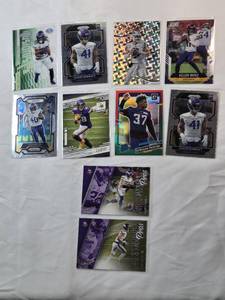 lot 113 image: Lot of 10 Minnesota Vikings Cards including Harrison Smith, Dalvin Cook, Adam Thielen and More