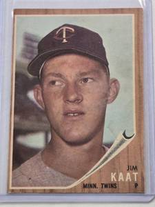 lot 174 image: Jim Kaat 1962 Topps No. 21 Vintage Baseball Card