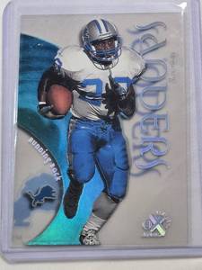 lot 249 image: Barry Sanders 1999 SkyBox EX 30