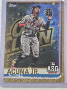 lot 251 image: Ronald Acuna Jr. 2019 Topps Gold US220 and Numbered 02432019