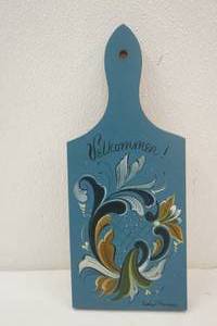 lot 3 image: Norwegian Rosemaling by Carolyn Borger