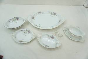 lot 8 image: Vintage P. Raddatz & Co. Berlin porcelain serving dishes