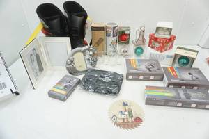 lot 10 image: Home Decor & Healthcare