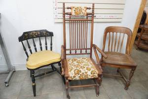 lot 11 image: 3 Antique Chairs