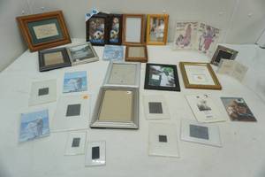 lot 18 image: Picture Frame Lot