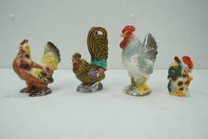 lot 41 image: Vintage Ceramic Rooster Lot