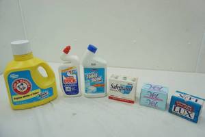 lot 98 image: NEW Bathroom & Laundry Supplies (6ct)