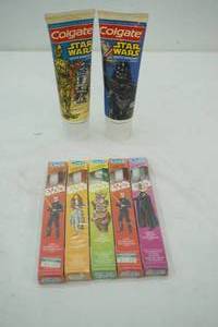 lot 103 image: Star Wars Colgate Toothpaste & 5 Star Wars Toothbrushes