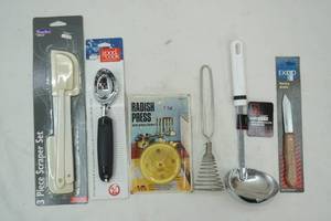 lot 116 image: Kitchen Utensils (New)
