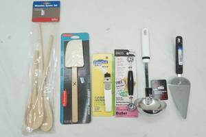 lot 119 image: Kitchen Utensils (New)