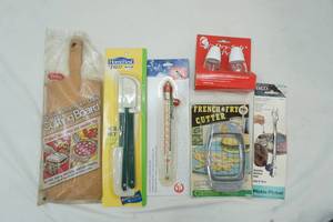 lot 124 image: Kitchen Utensils (New)