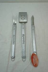 lot 140 image: Calphalon Outdoor Essentials BBQ Grill Tool Set. New