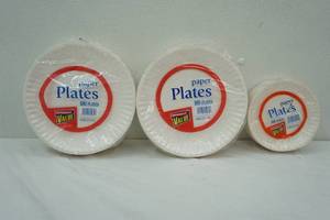 lot 174 image: Paper Plates (NEW) 300ct