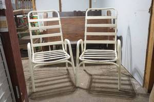 lot 197 image: 2 aluminum stackable lawn chairs no cushions