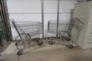 lot 199 image: 2 Red Owl Grocery Carts