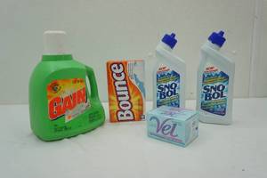 lot 92 image: NEW Bathroom & Laundry Supplies