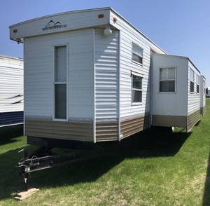2005 Breckenridge 40 Park Model