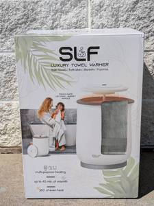 lot 5 image: NEW SLF LUXURY TOWEL WARMER