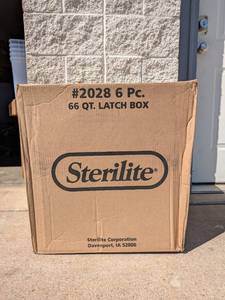 lot 8 image: (5) STERILITE 66QT. LATCH BOX