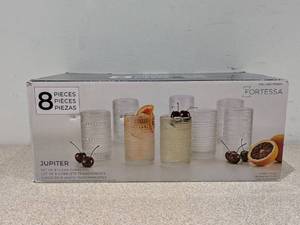 lot 26 image: FORTESSA JUPITER 8PC GLASSWARE SET (MIXED COLORS)