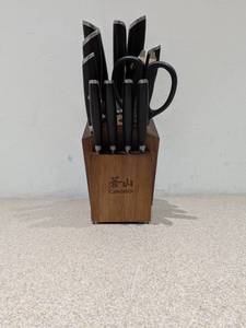 lot 36 image: CANGSHAN 11 PC. KNIFE SET