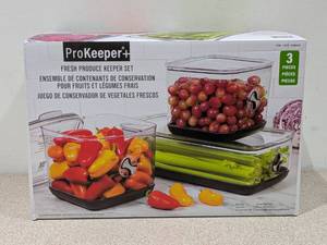 lot 37 image: NEW PRO KEEPER  FRESH PRODUCE KEEPER SET