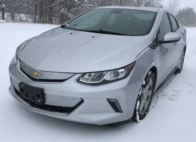 lot 1 image: 2016 Chevy Volt Hybrid