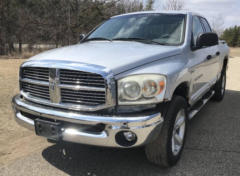 lot 3 image: 2007 Dodge Ram 1500 Big Horn SLT 4X4