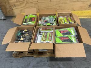 lot 3 image: Lot of Various Automobile Related Items