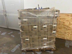 lot 15 image: Pallet of Hand Sanitizer Gel (2oz bottles)