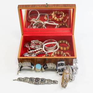 lot 27 image: Costume Jewelry Lot w Jewelry Box